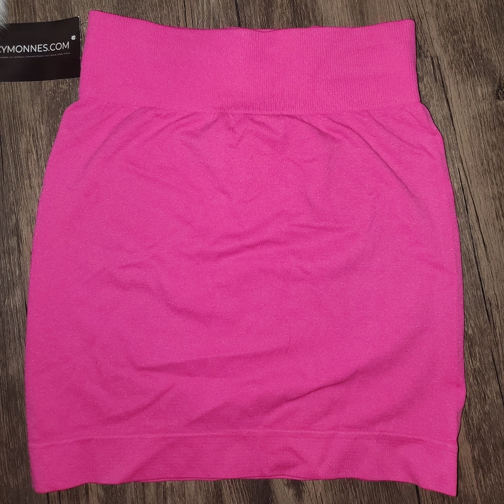 Pink pencil skirt